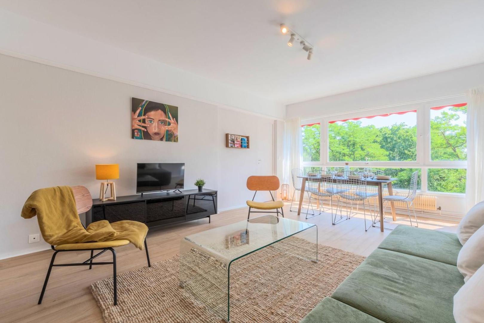 Spacious 3 Bedroom Apartment & Private Parking! Lambersart Exterior foto